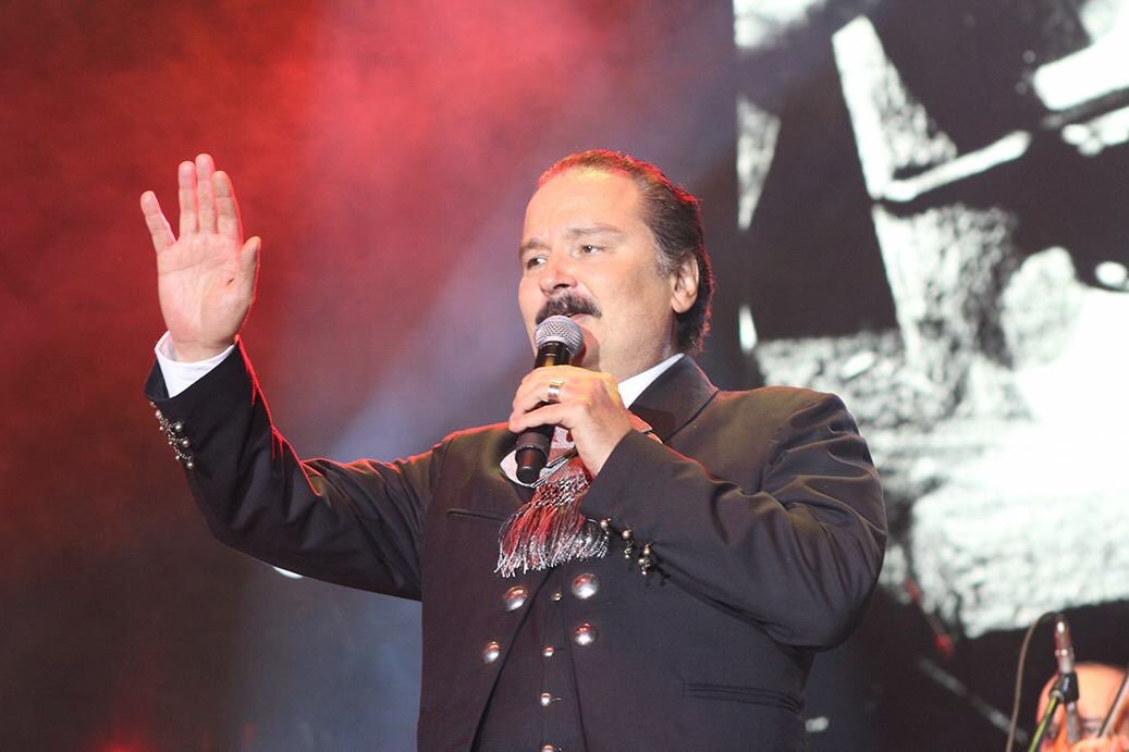 Raúl Brindis on Twitter "El cantante y actor Antonio Aguilar Jr