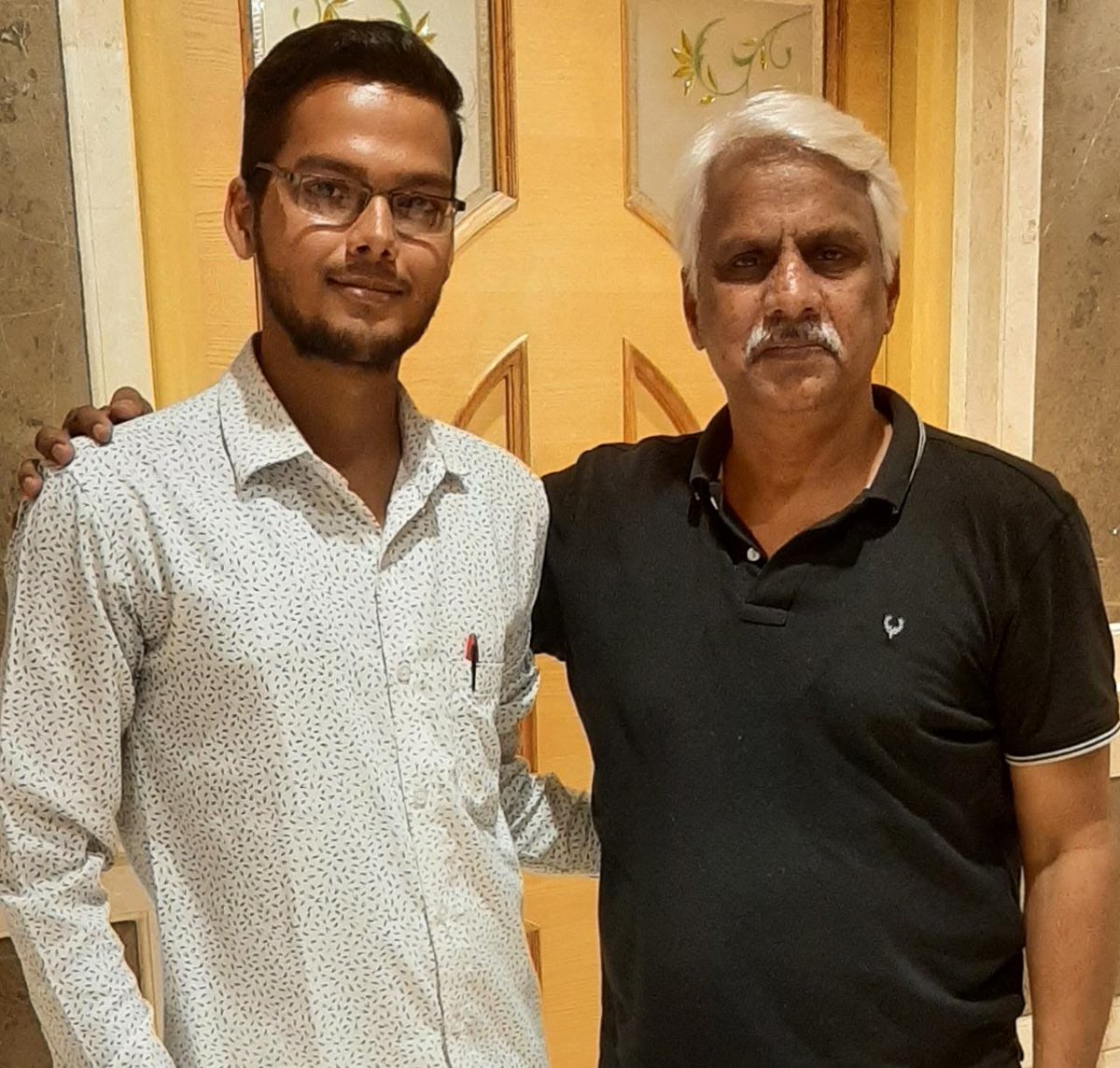 __AdityaN__'s tweet photo. राष्ट्रवादी विचारक व वरिष्ठ पत्रकार और वक्ता पुष्पेंद्र कुलश्रेष्ठ जी के साथ 🙏🌹  @Pushpendraamu https://t.co/Jiwx51qZLV