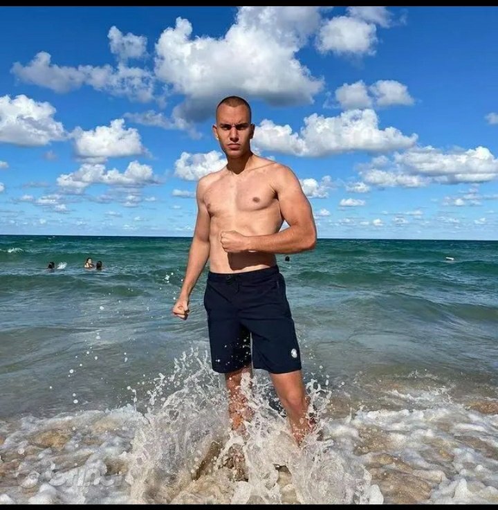 Bgboys_'s tweet photo. По случай 1000 последователи😊😊❤❤ https://t.co/PtitluxdPI