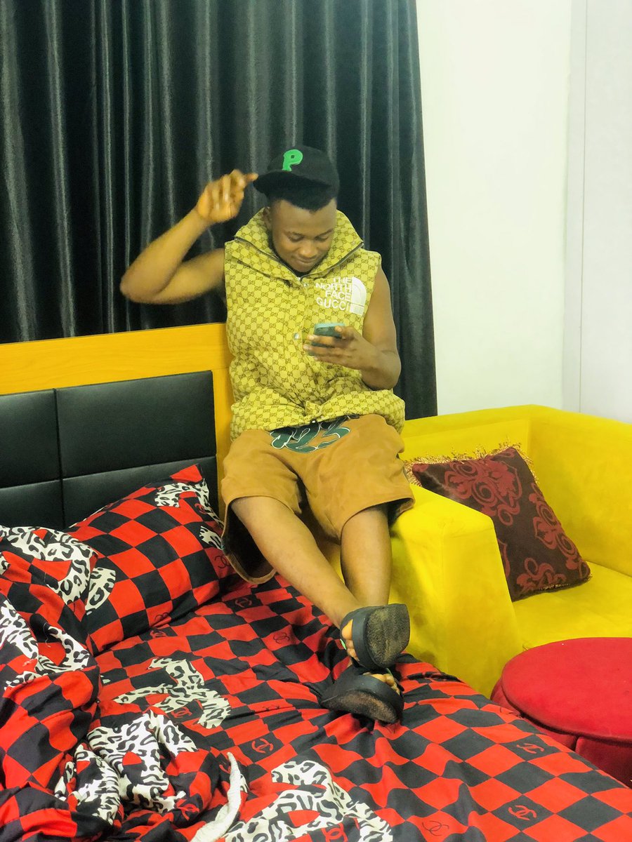 HalfCast007's tweet photo. Soft and easy life. Easy friendship. Easy love. Easy money🤲❤️ https://t.co/erC6bCyhiW