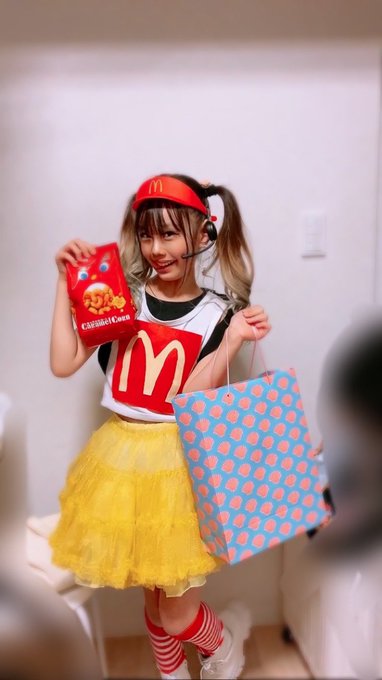 Twitterのコスプレ画像23