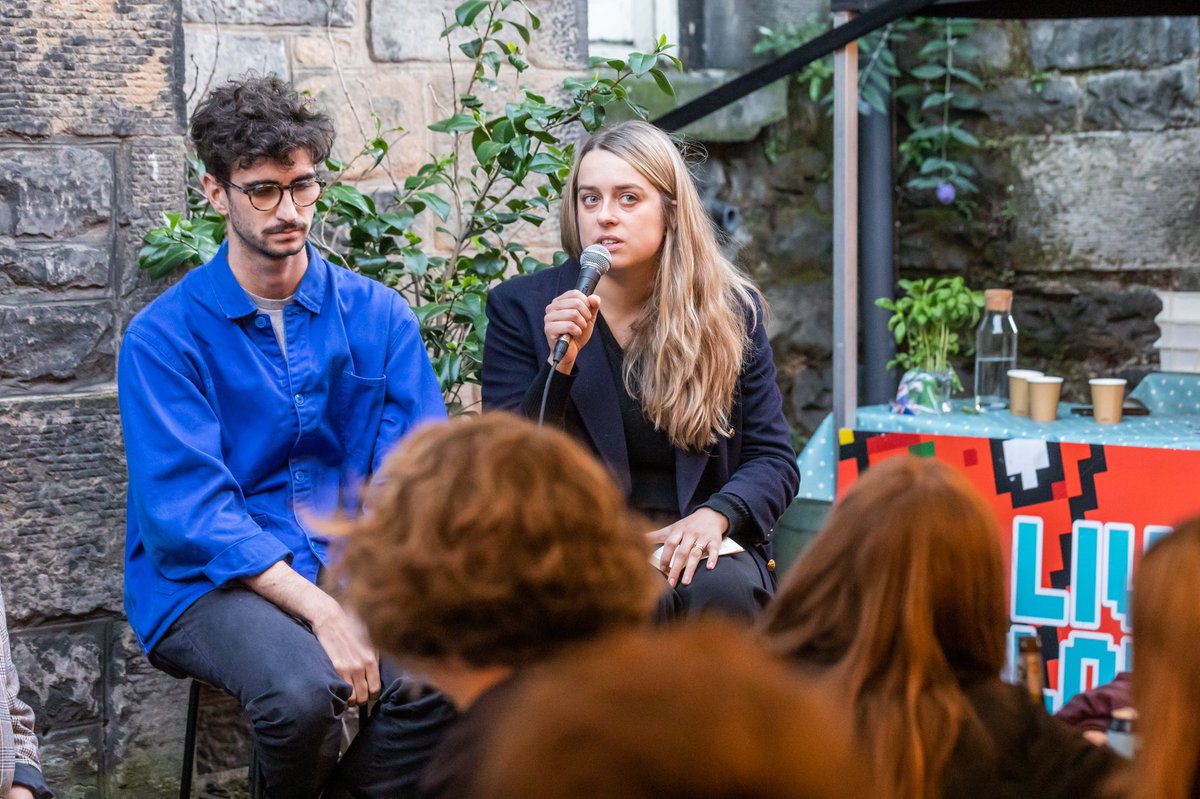 ArchiFringe's tweet image. Our wonderful panel;

Rūta Turčinavičiūtė / Co-producer of the Architecture Fringe
Sigi Whittle / Civic Soup
Adele Patrick / Raising the Roof &amp;amp; Nicola McLachlan / Voices of Experience

Hosted by
Evie Spiridon and Andy Summers @ArchiFringe