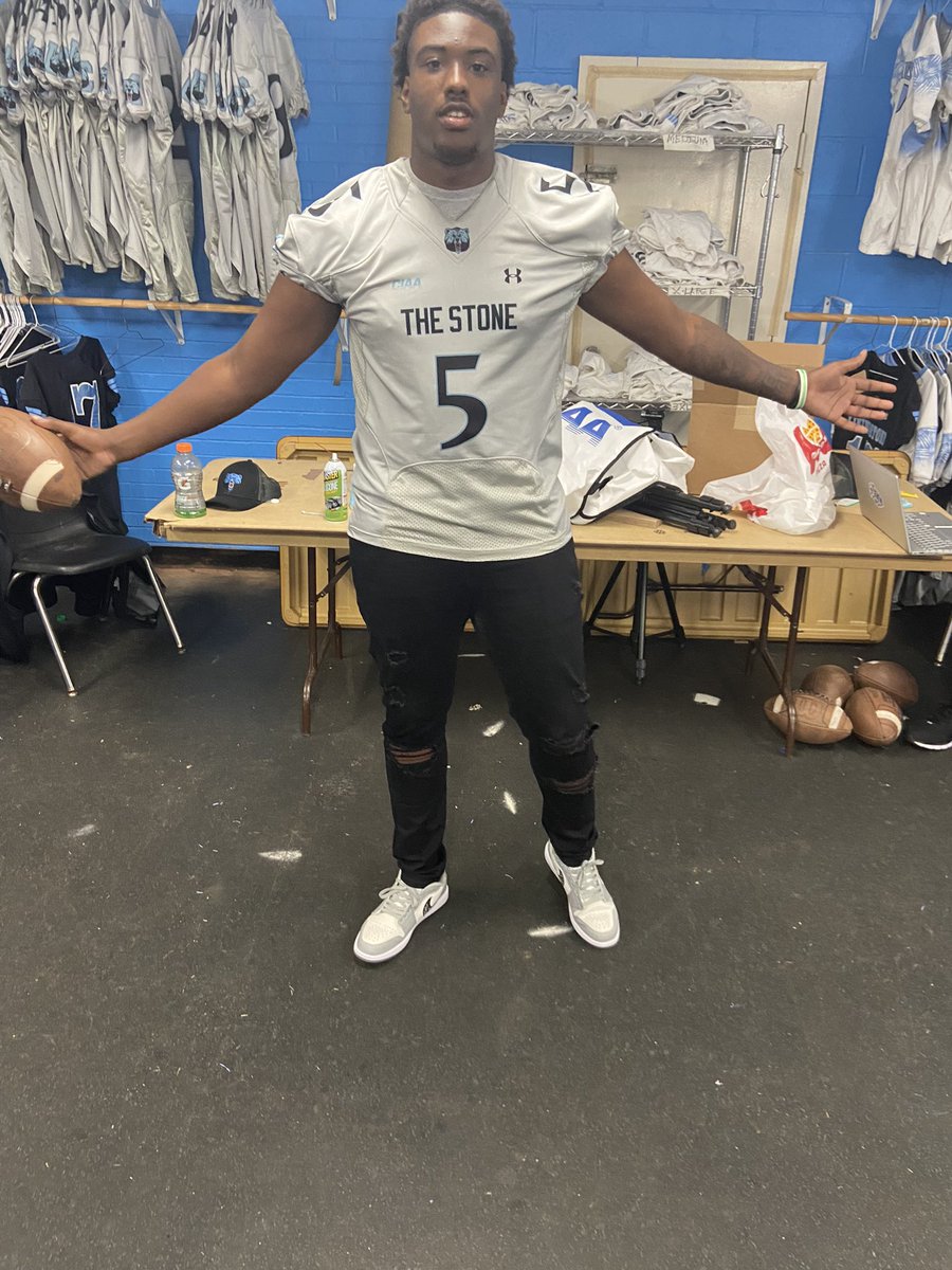 I had a great visit at Livingstone College , full of energy and excitement. I will be back soon @CoachCreed_56 <a href="/LivingstoneFoo1/">LivingstoneFoo1</a> <a href="/CoachWTrenchMob/">Coach Williams Jr. 🤘🏾</a>