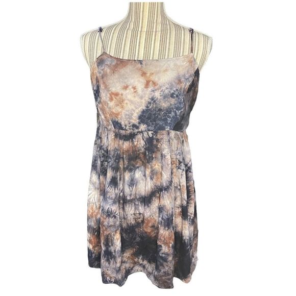 bgrrl68's tweet photo. So good I had to share! Check out all the items I'm loving on @Poshmarkapp from @TounPoz @oneills226 #poshmark #fashion #style #shopmycloset #charlesbycharlesdavid #bamboo #ecote: https://t.co/lVkwwVV4tT https://t.co/DYIakIfT1h
