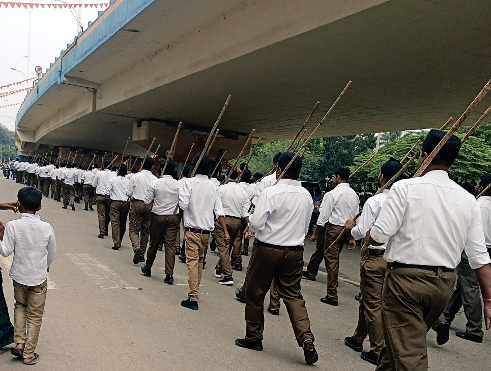 Glimpses of Pathasanchalan Yelahanka Bhag,Bengaluru 🚩

🚩 ರಾಷ್ಟ್ರೀಯ ಸ್ವಯಂಸೇವಕ  ಸಂಘ 
ಯಲಹಂಕ ಭಾಗ, ಬೆಂಗಳೂರು
 ಪಥಸಂಚಲನ 2022
#RSSVijayadashami2022
#ಆರೆಸ್ಸೆಸ್_ವಿಜಯದಶಮಿ2022