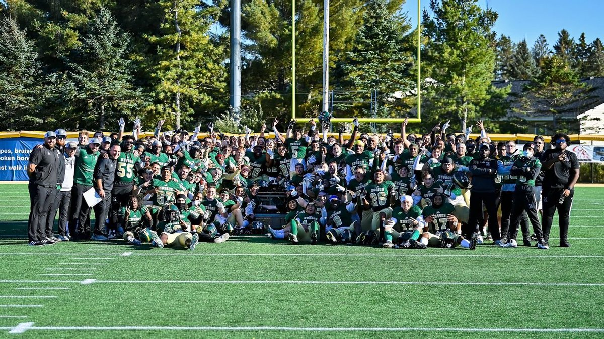 CoachMullenHU's tweet photo. What a day in Bangor. Great day to be a Husson Eagle. Trap stays home. RISE THE BAR
#OlineWho https://t.co/SJU1r73kyF