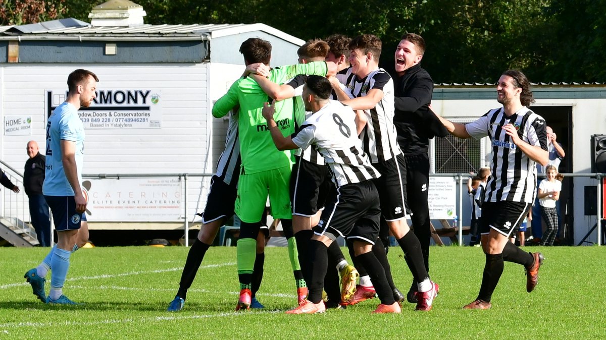 dorward_nick's tweet photo. Jac Jones making the deciding sudden death save that sends Pontardawe Town AFC through to the 3rd round of the FAW cup. https://t.co/YNtGRhqhBV