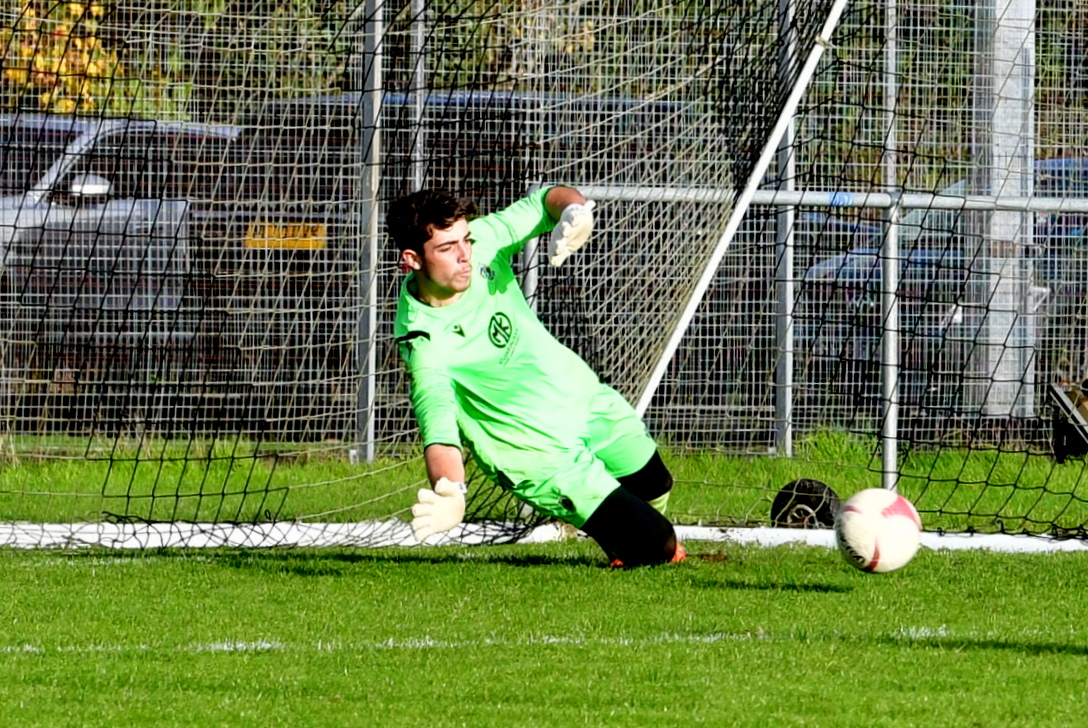dorward_nick's tweet photo. Jac Jones making the deciding sudden death save that sends Pontardawe Town AFC through to the 3rd round of the FAW cup. https://t.co/YNtGRhqhBV