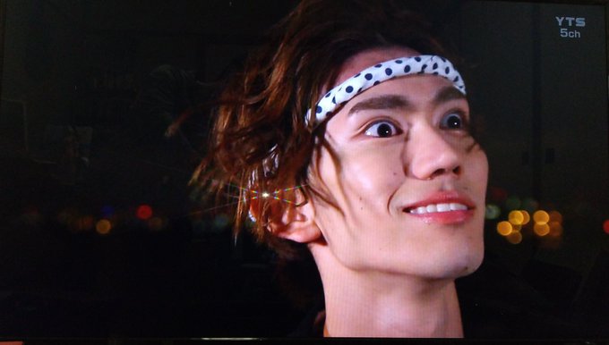 ご飯食べながら今日のドンブラザーズ観た( '∀`)ドンモモタロウ役の樋口幸平さん、イイ顔するなぁw今回はいつもに増してツッコミどころ満載でめちゃ面白かったw「見ろ!俺の新しい力を〜!」ってちょい役の言うセリフじゃねぇwもうセミレギュラーになったら良いと思うwあと、 