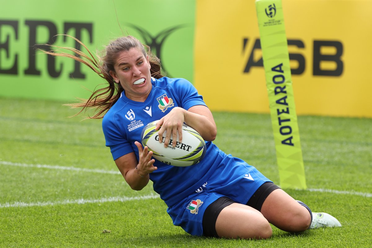 Federugby's tweet photo. 𝙋𝙤𝙚𝙩𝙧𝙮 𝙞𝙣 𝙢𝙤𝙩𝙞𝙤𝙣 📜🖋

#USAvITA #RWC2021
#insieme #rugbypassioneitaliana https://t.co/IrRLWTLdIA