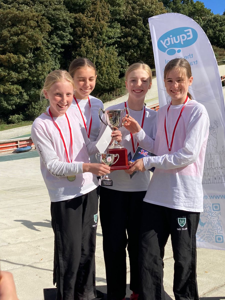 SportsSHS's tweet photo. Great day for Team Ski at the English Schools Finals picking up medals across all the age groups!! U12 🥈U14 🥇 U16 🥇 U19 🥉and fastest unregistered girl #teamwork #Esskia 👏💚 https://t.co/BgzhUXA88M