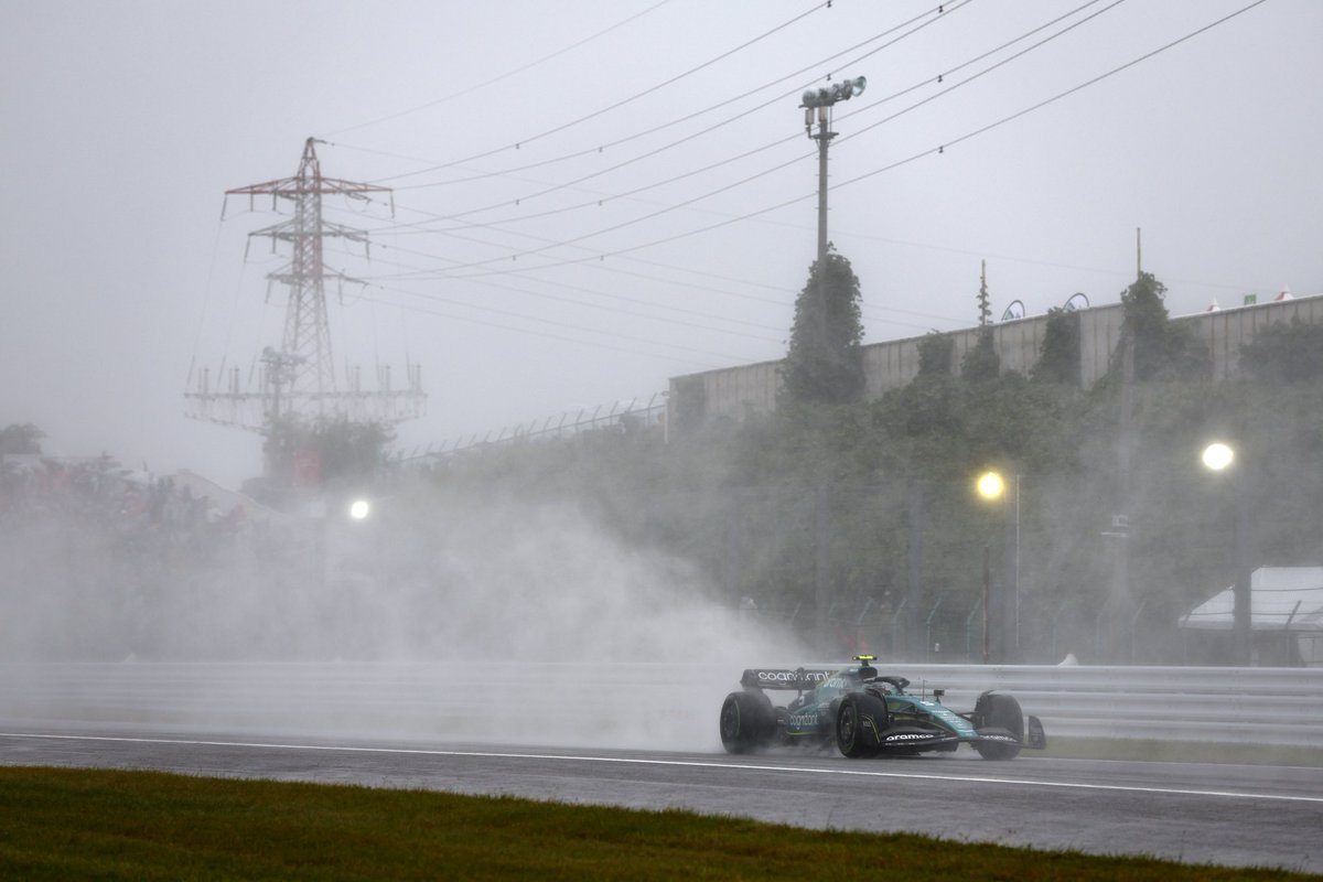 sebvettelnews's tweet photo. It's a P6 for Sebastian at his final race at Suzuka!!

👏👏👏👏🥹🥹🥹 https://t.co/m2PuNqszfQ