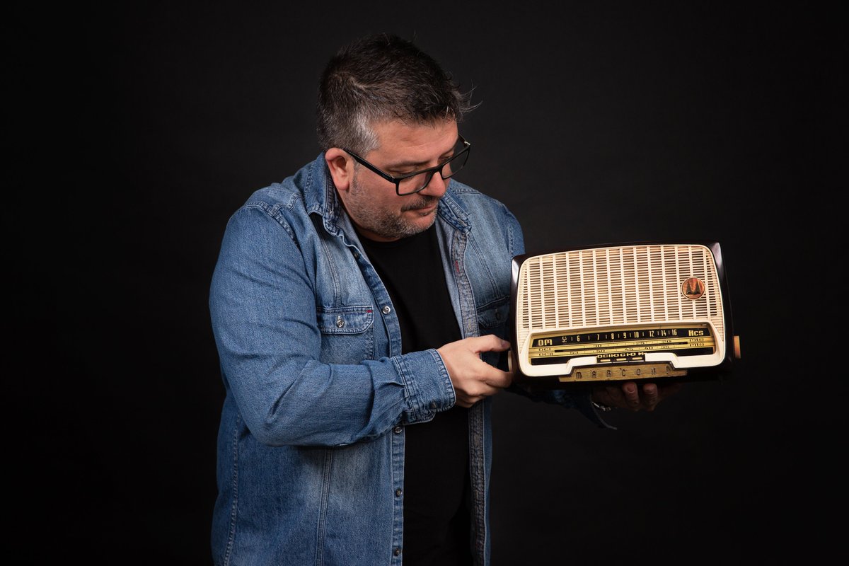 Después de 15 años de aventura radiofónica con <a href="/Recuerdas_net/">Recuerdas.net</a> en muchas ciudades de España ¡Por Fin desde hoy sonamos en el 88.4 FM de  <a href="/AlmansaCiudad/">AlmansaCiudad</a> ! Desde XtraAlmansa encantado de decirte Hola.Hola bienvenidos a vuestros Recuerdos. #Recuerdas #Almansa #EnLaFM #XtraRadio