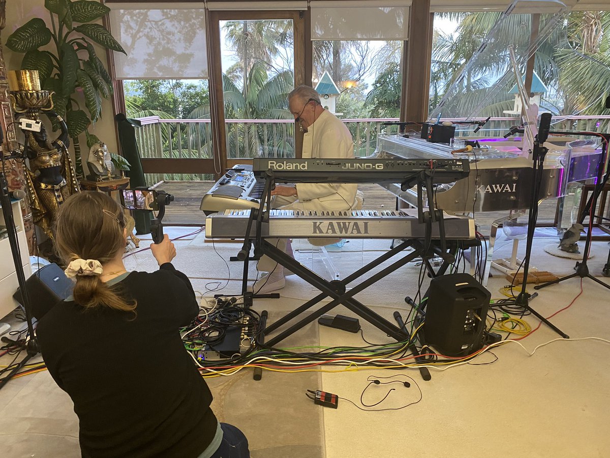 Live from Ken Davis in Dee Why, NSW.