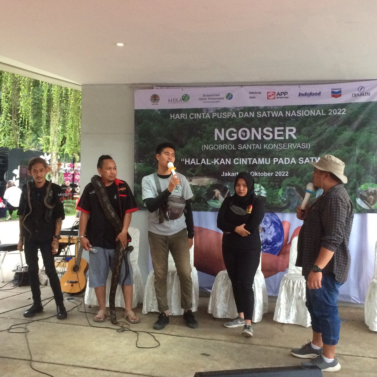 8 Oktober 2022 di Lapangan Banteng dlm kegiatan Ngonser (Ngobrol Santai Konservasi) yg diadakan <a href="/bksdadkijakarta/">Balai KSDA Jakarta</a> dlm rangka Hari Cinta Puspa Satwa Nasional 2022.⁣

#WeCareAboutReptile⁣⁣
#AsperaCommunity⁣
#Kehati⁣
#Ekosistem⁣
#Konservasi⁣
#PuspaSatwaIndonesia⁣
#KLHK
#KSDAE