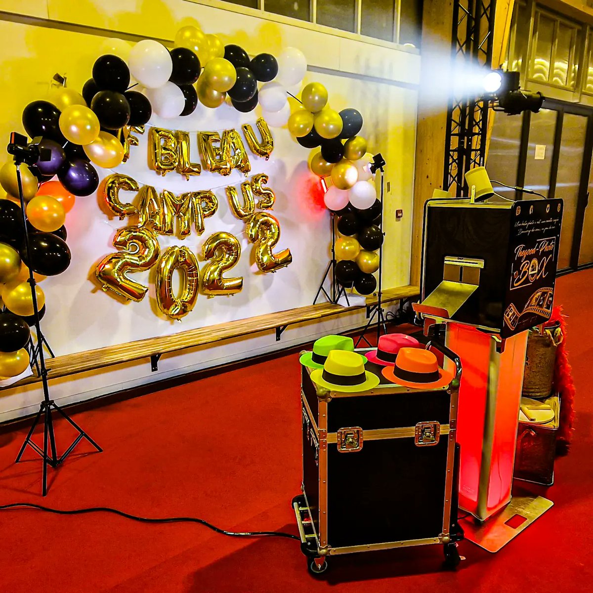 thegood87's tweet photo. #photobooth | Grand succès hier soir pour notre #PhotoBooth à la soirée "#hollybleau" au #campus de #Fontainebleau
#fbleauCampus #fbleau #hollybleau
@IEP_UPEC
@PolitistesUPEC
Louez notre PhotoBooth
0681671205
#bornephoto
#bornephotos
#BorneSelfie
#seminaire
#TeamBuilding https://t.co/Lmjzma74Qg