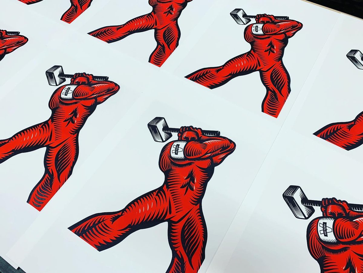StJamesPrkPress's tweet photo. An army of peacemongerers!

#nineteeneightyfour #orwell #1984georgeorwell #georgeorwell #letterpress #letterpressprinting #letterpresslove #letterpressstudio #letterpressed #handmade #handmadeuk #printing #printingpress #bookstagram #bookdesign #makingbooks #bookarts #books https://t.co/wJJGhdLlAi