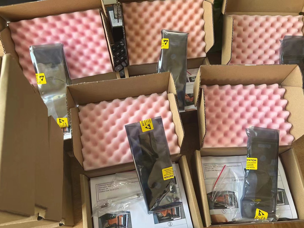 MillyLu6's tweet image. 53mm Printhead for Markem X40/X45/X60/X65 TTO Printers.
Serial number: ENM 10104790
My WhatsApp/WeChat: +86 15333736628
Email:  codingfoil@unioncoding.com