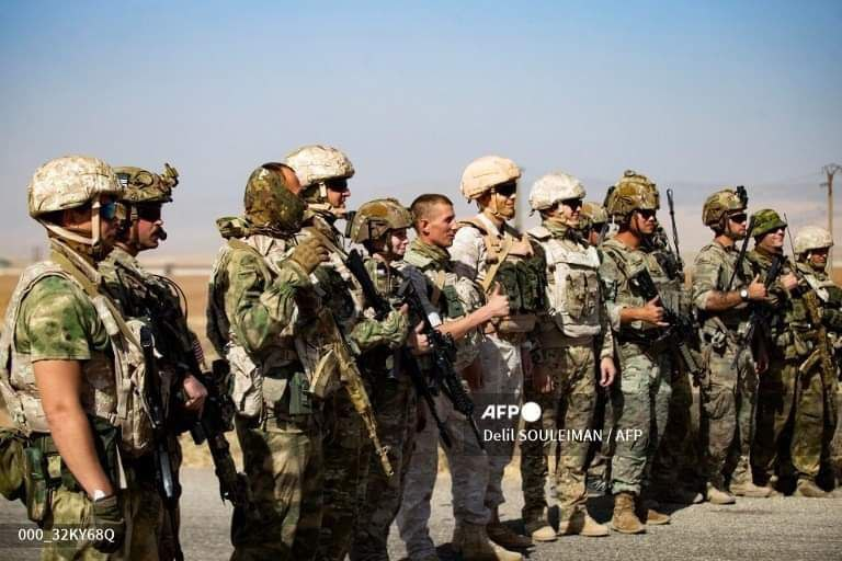 RWApodcast's tweet photo. "Wow, look, Russians!"

"Wow, look, Americans!" https://t.co/3E3cVRGgIH