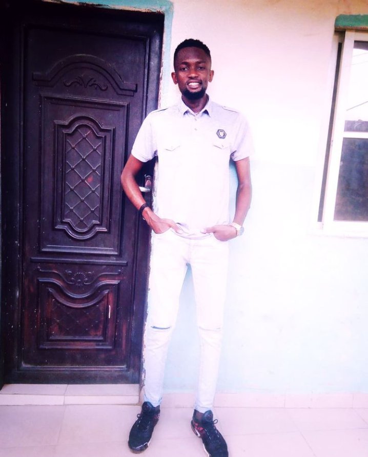 MR_SOMMY's tweet photo. @alhajitekno Good day friends!
Had an accident last year, and it affected the spine.a hospital in  India is recommended.cost of surgery is about  10 million.
Am pleading to the good hearted Nigerians to help me get this surgery done. Please 🙏🏿
0764065455
Omenka somadina. m
Access Banks https://t.co/G9EIJ90bJa