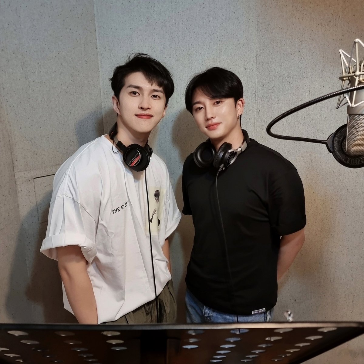 jaehwany0406's tweet photo. 2022. 10. 9. 일요일.

#쟌이뭐해

쟌이는 뮤지컬 인간의법정 공연 준비중!!
제 친구 윤석이와 함께 부른 “친구라는건”
영상 재밌게 봐주시고 노래도 많이 들어주세요오~
헷♥️

https://t.co/M3NVbqwnOd

#켄 #뵬뷫애기들 #뮤지컬 #인간의법정 #아오 #이재환 #유튜브 #친구라는건 #최윤석 #뿌댜드 #헷 https://t.co/mRNoCbRf6N