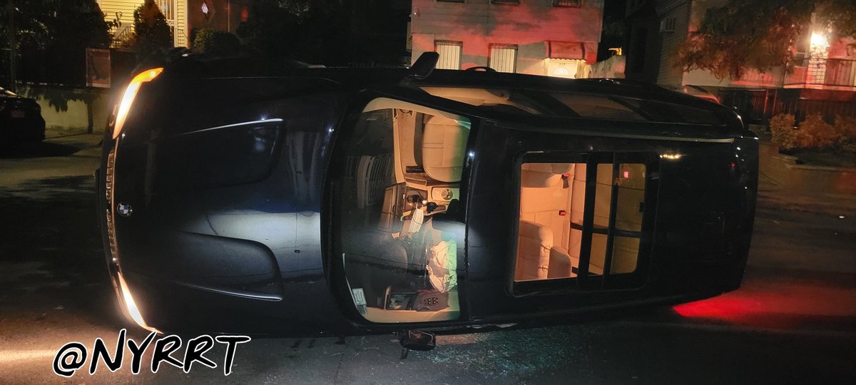 NYRRT's tweet image. Brooklyn:  Ditmas Ave and East 4th St. MVA with overturn, driver under arrest by @NYPD66Pct