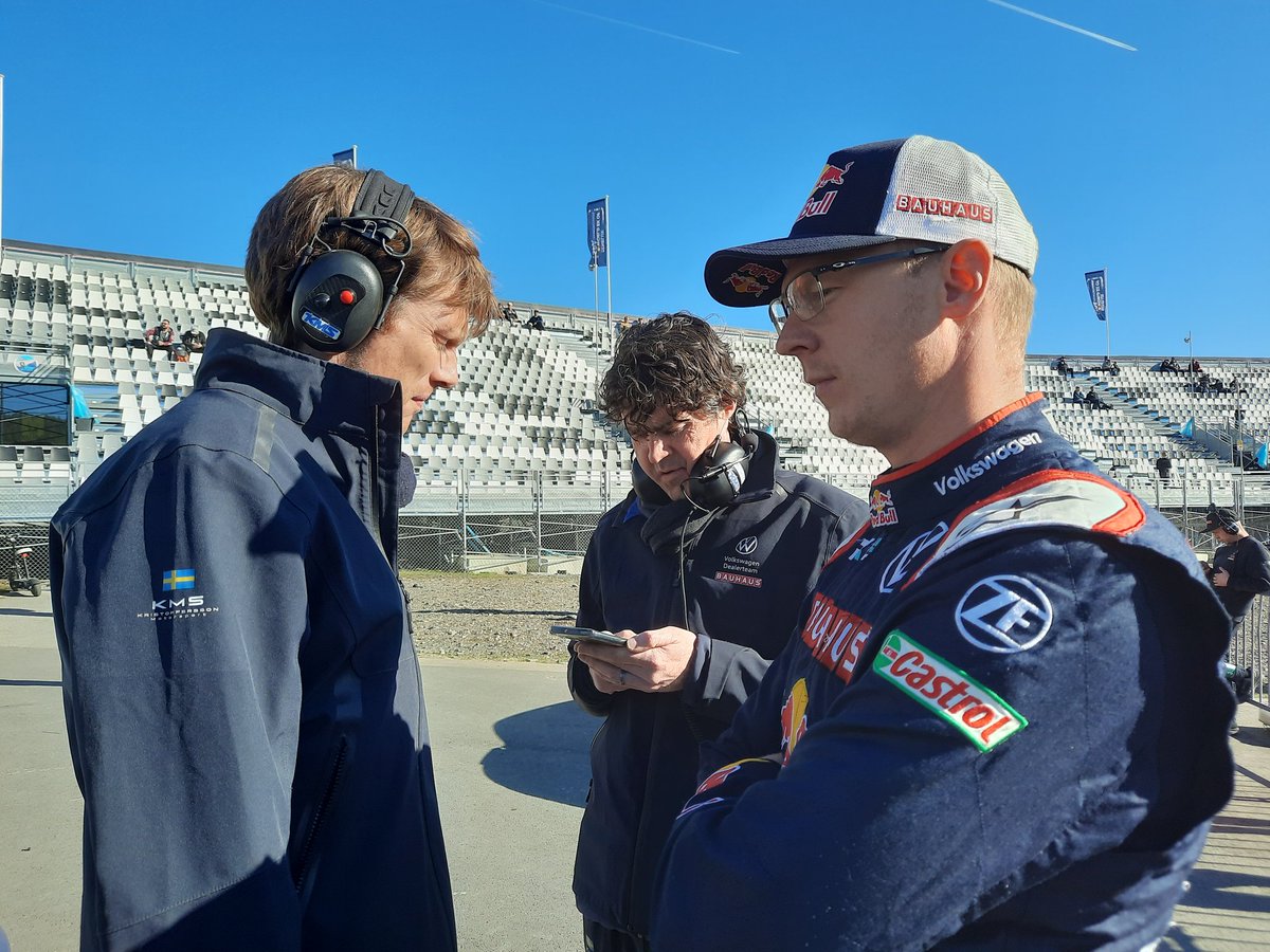 Time to go ! Heat1 <a href="/FIAWorldRX/">FIA World Rallycross Championship</a>