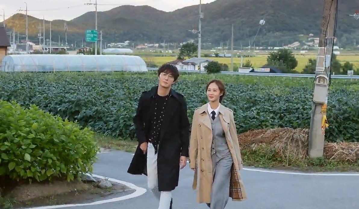 oncesheblooms's tweet photo. 9/10, dapat 10/10 kaso di na pinatagal yung story hanggang ep 12 lang sayang di na-emphasize love story nila Chairman Eun and Se-Ra. Grabe pa rin magpa-ngiti ng viewers si Jung Il-Woo, Nice comeback for him, and super good ng chemistry nila ni Yu-Ri 💗 

#GoodJobEp12 
#GoodJob https://t.co/tKkxwOYTgd