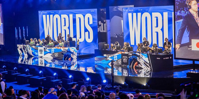 ScoreNero's tweet photo. Match Preview #Worlds2022 
Grievance Bureau, Blood and Fire. 🤩
Can the Silver Dragon Knight take revenge on the European powerhouse? 😈😈
Or FNC staged death came and swept Group A #FNCvsEDG 
Screencasting software @NeroSwiftLink Screencasting game, one of your choices https://t.co/D2QDdsfnP7