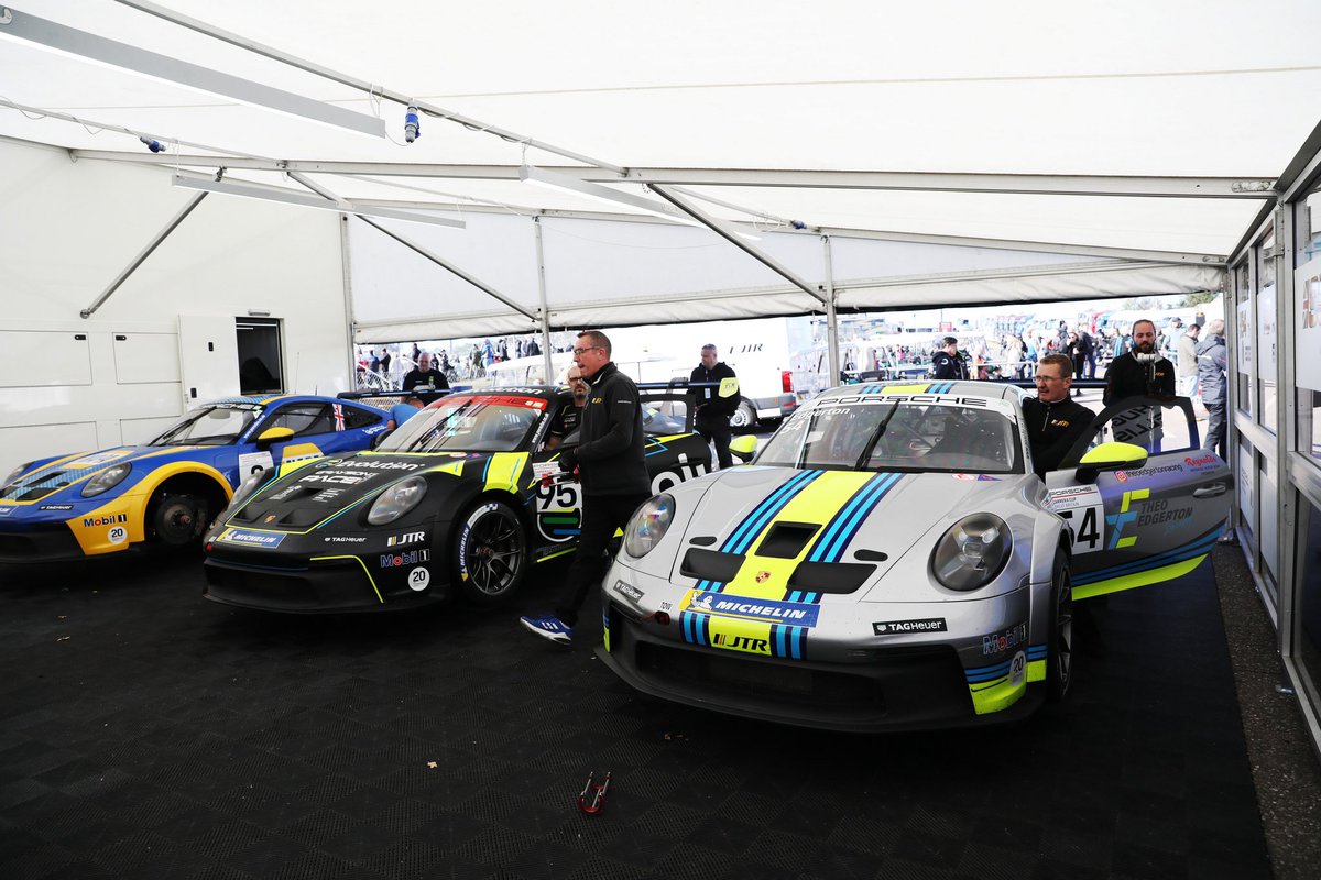 Team_JTR_'s tweet photo. Race 1 of the @PorscheRacesGB #CarreraCupGB🇬🇧 is about to start here at @Brands_Hatch 

Grid Position’s
👉 @tedgertonracing P7 - Row 4
👉 @StantonRacing P12 - Row 6
👉 #HugoEllis P15 - Row 8

🔶#JoeTandyRacing🔶#TeamTandy🔶 https://t.co/vTYch7uaP0
