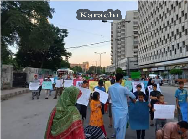 Change_zi's tweet photo. Protests in differnt cities of Pakistan against Hazara Genocide
تظاہرات در شھرہائی مختلف پاکستان بر خلاف نسل کشی ہزارہ 
#StopHazaraGeoncide https://t.co/im9Wi649qq