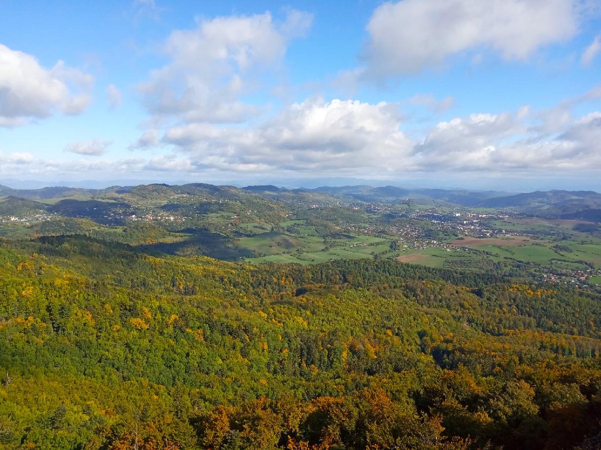 VladislavKlicka's tweet photo. Výhledy ze slovenského Blaníku.
#sitno https://t.co/1BJw0LJ9rZ