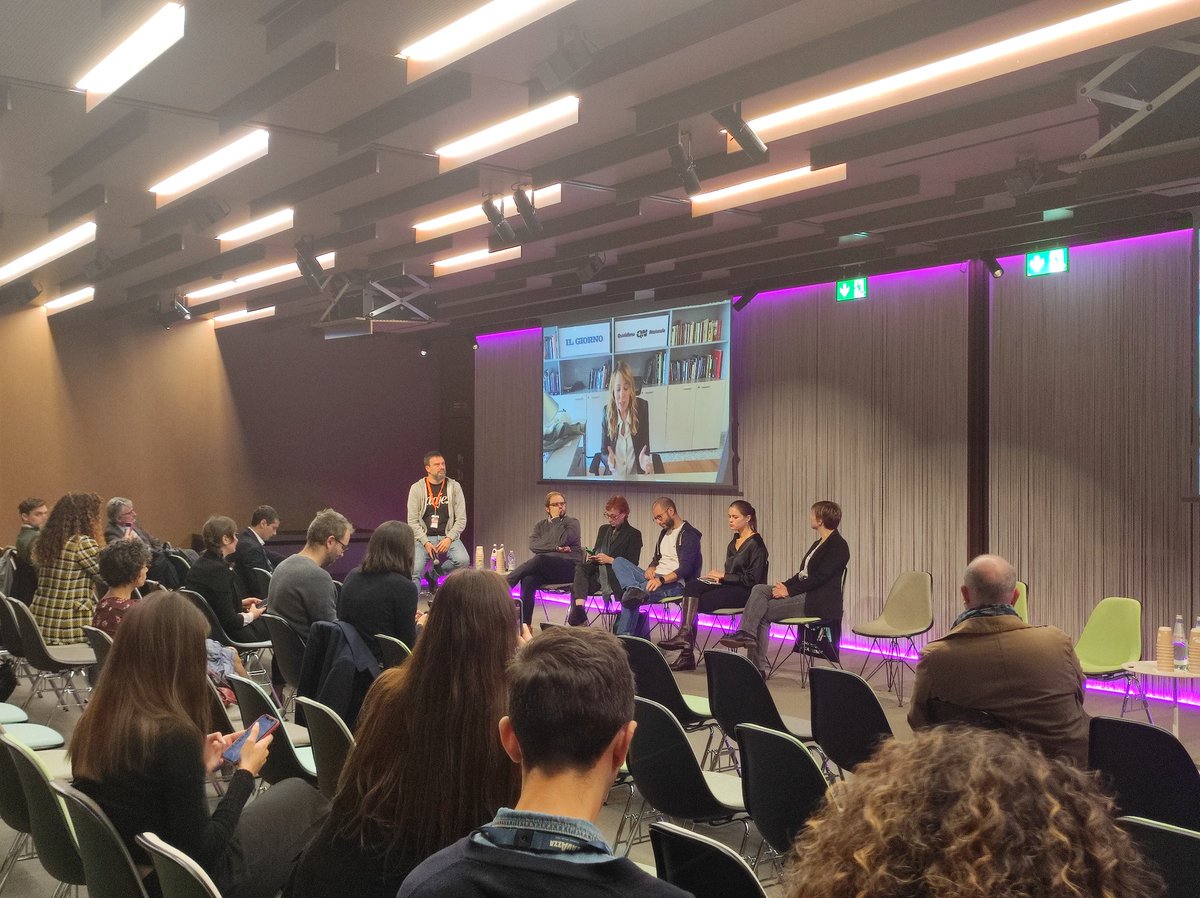 digitalepop's tweet photo. "Comunicazione e informazione,
digitale e mainstream post pandemia" il panel con gli interventi di @lorepregliasco, @CarlaPiroMander, @fcancellato, @FiammaGoretti, @Francescami 

#digitalepopolare 
@Fondazione_FID https://t.co/EqD6dBYBti