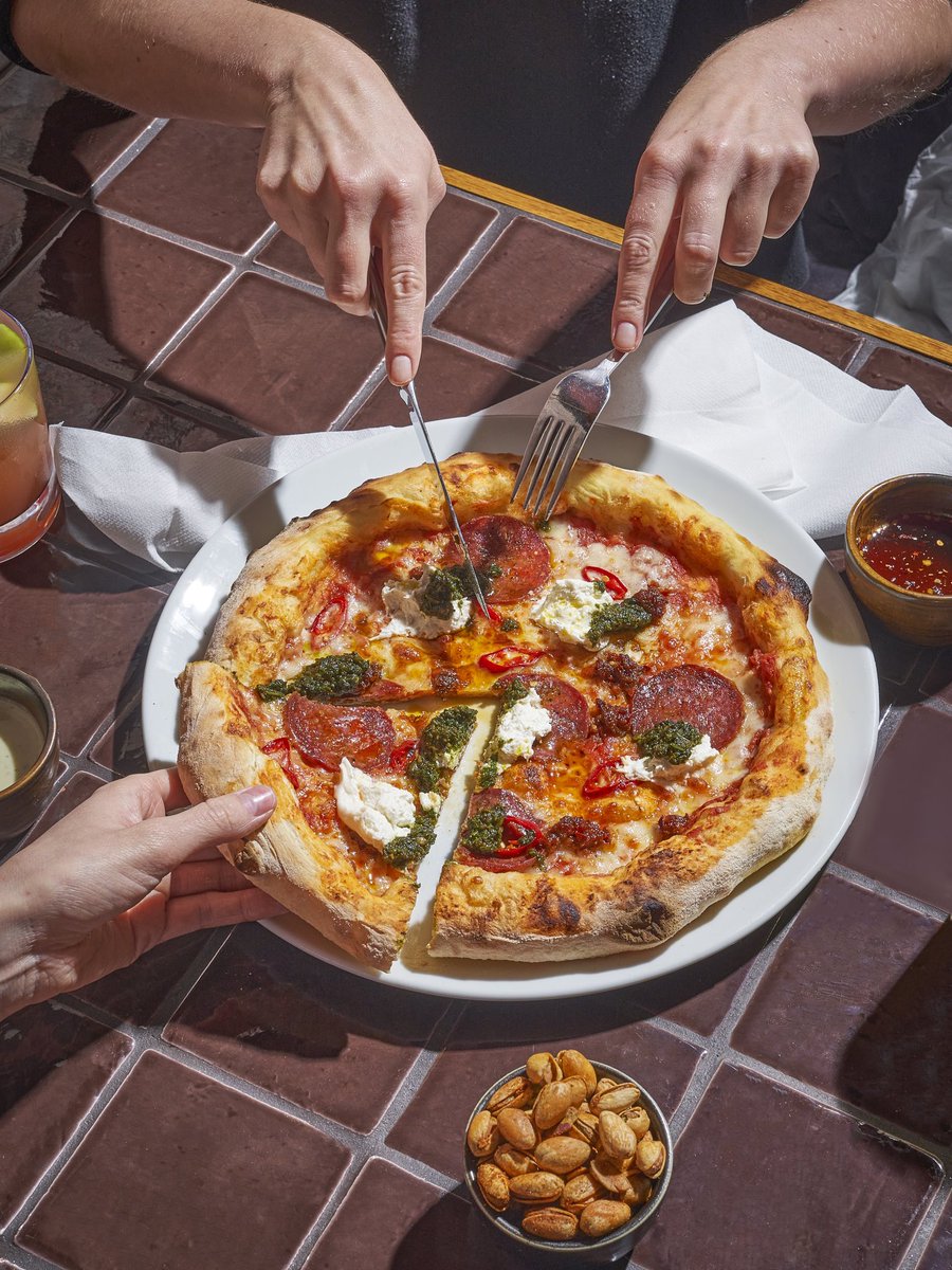 DokesPizzeria's tweet photo. Happy Sunday, people! 🙌
We are open from 10am — 10pm today.
Serving up brunch, pizzas and delicousness.
Come and get itttt

#dokespizzeria https://t.co/psD3hPtyGh
