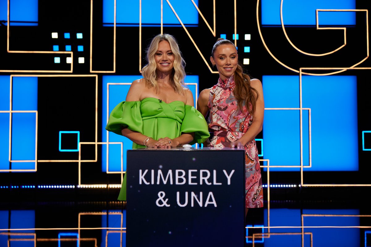 Here we are! 🎉 Had the most fun at @lingotv_uk with the best partner @KimberlyKWyatt ✨ Join us tonight, at 6:30pm on @ITV to find out how we do! 📺 #CelebrityLingo #itv
