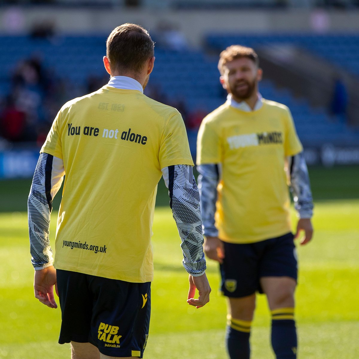 We have launched a signed and framed <a href="/YoungMindsUK/">YoungMinds</a> warm-up t-shirt that both sets of players wore ahead of kick-off.

The money raised will go directly to YoungMinds 💛

Click here 👉 oufcshop.co.uk/auction/auctio…

🟡🔵 #OUFC | #COYY