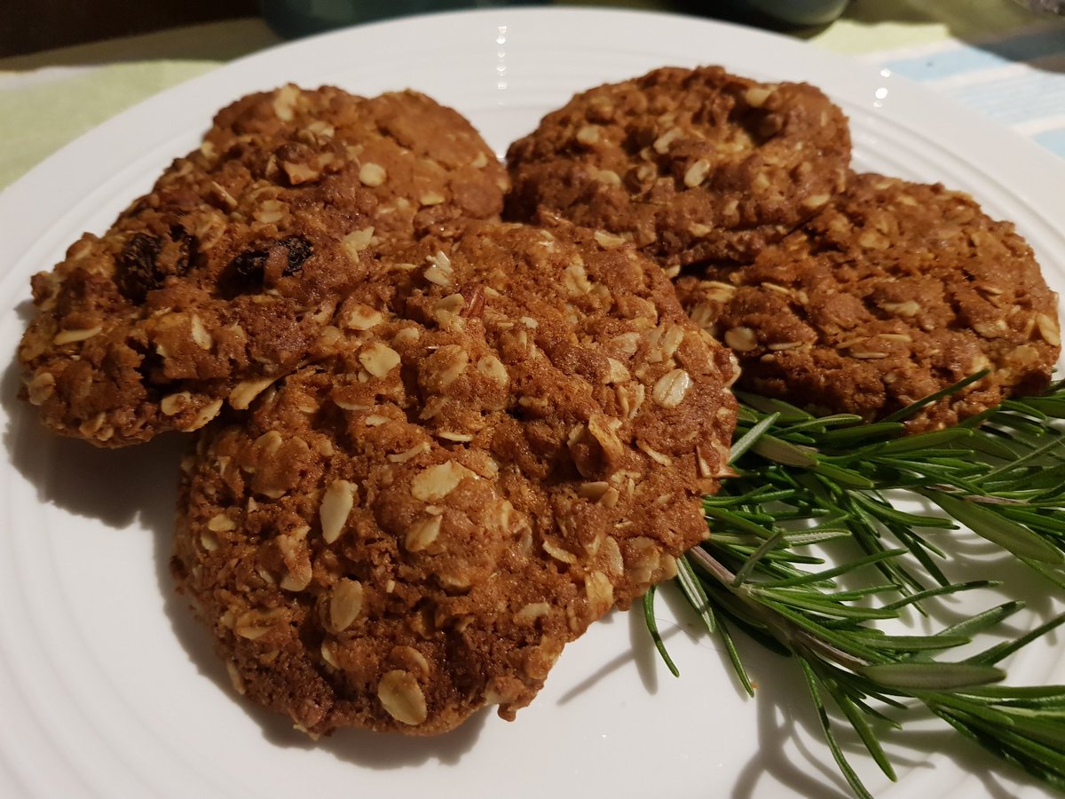 bibliotekatt's tweet photo. Omg. This recipe for ANZAC biscuits is amazing! I deviated slightly from the recipe and added only 1 cup of oats, but 1 cup of untoasted muesli and I used Spelt flour.
#PimpYourBiscuits
#BakeOff
#BakeMonash
#TheGreatRareBooksBakeOff https://t.co/r8BLCFXwHy
