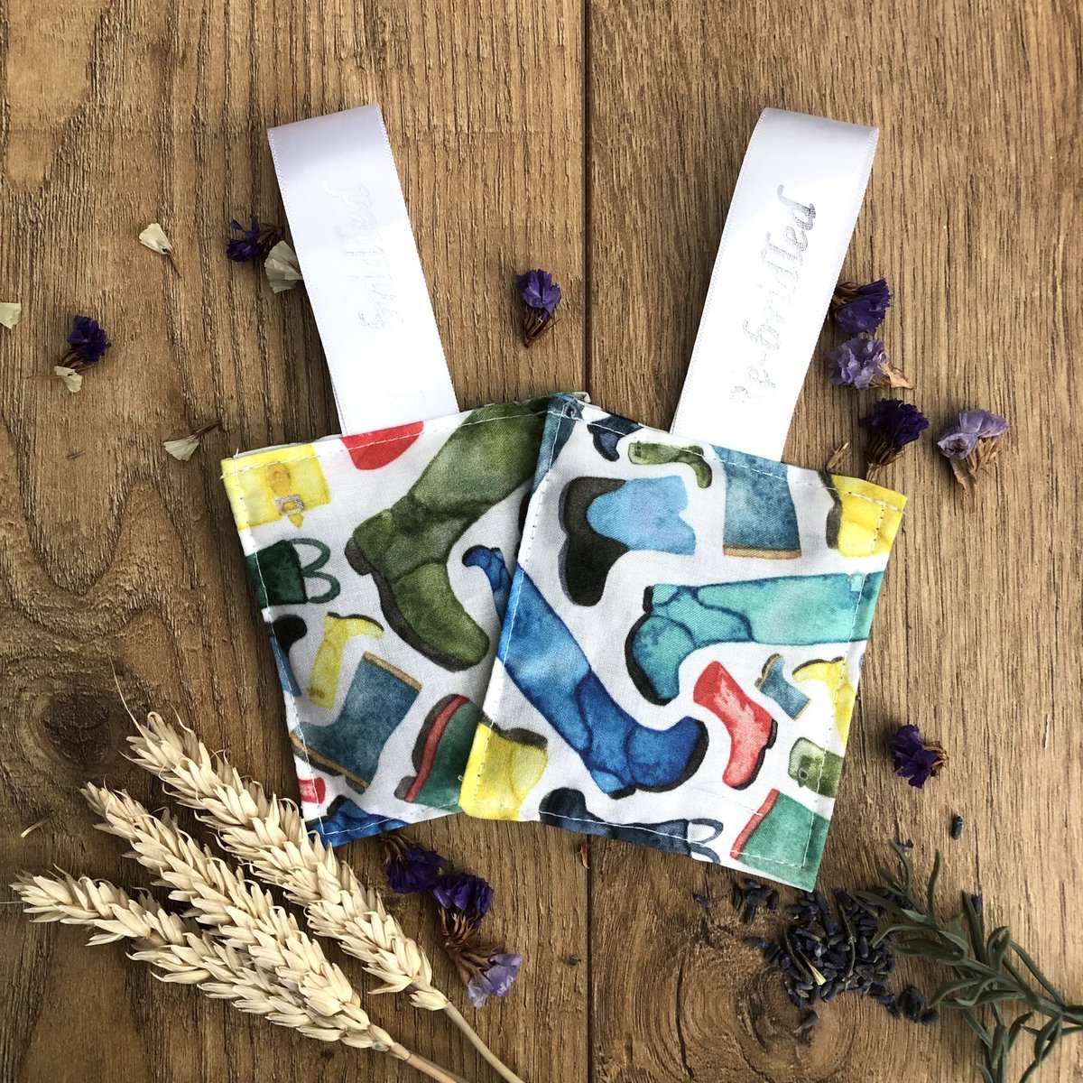 Rebridled's tweet photo. Does your riding hat smell like sweaty socks? 
Let’s face it: None of us likes to think that our riding hats could develop that musty, sweaty smell. 

Re-bridled have some beautiful designer Lavender bags - set of 2 
Only £8
https://t.co/ZJfaILnCBZ - gift ideas https://t.co/DT8LXTK81V