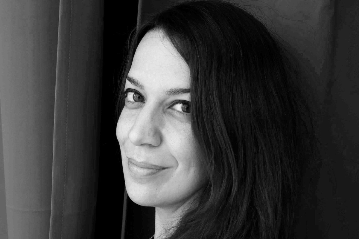 . <a href="/G_Tribuiani/">Giorgia Tribuiani</a> – “Padri” il più recente romanzo per <a href="/FaziEditore/">Fazi Editore</a> – suggerisce classici intramontabili per 7 esperienze di lettura speciali
Spazia fra generi, autori e cataloghi <a href="/adelphiedizioni/">Adelphi Edizioni</a> <a href="/Einaudieditore/">Einaudi editore</a> <a href="/feltrinellied/">Feltrinelli Editore</a> <a href="/Mondadori/">Mondadori</a> <a href="/utopiaeditore/">Utopia Editore</a> e SE
lucialibri.it/2022/10/09/set…