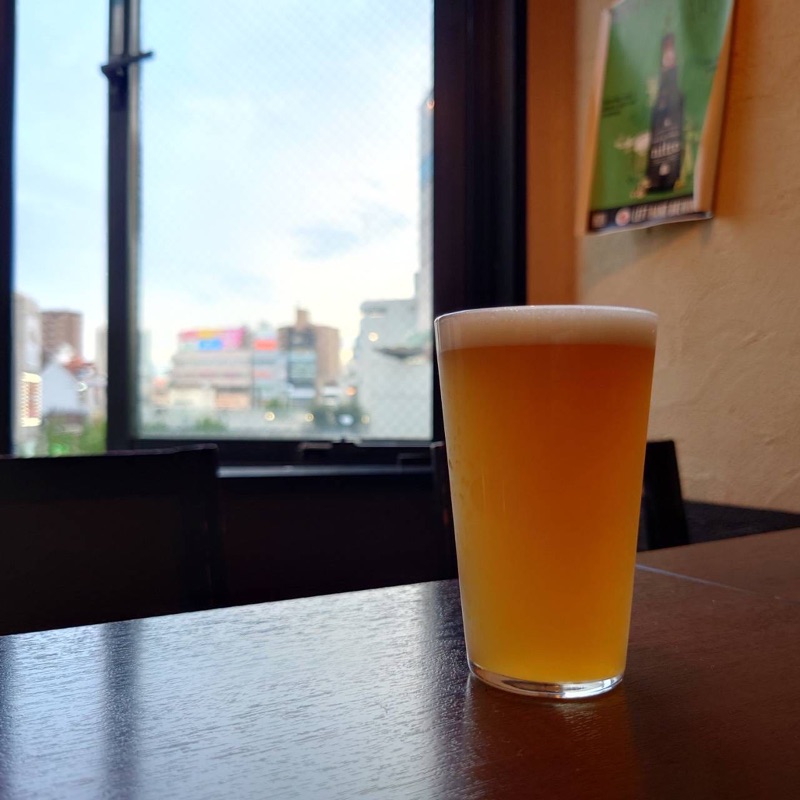 halfyardshiki's tweet photo. 伊勢角屋麦酒ねこにひき、Heretic JUICIER THAN THOU、BlackTideBrewing
Hypnotic Spiralべアードビールやばいやばいスコッチエール4種種開栓しています!三連休、美味しいビールを堪能してください🍻
#志賀高原ビール #FREMONT #サンクトガーレン
#Stoup #twoRabbits #反射炉ビヤ https://t.co/L6sPUSxsDY
