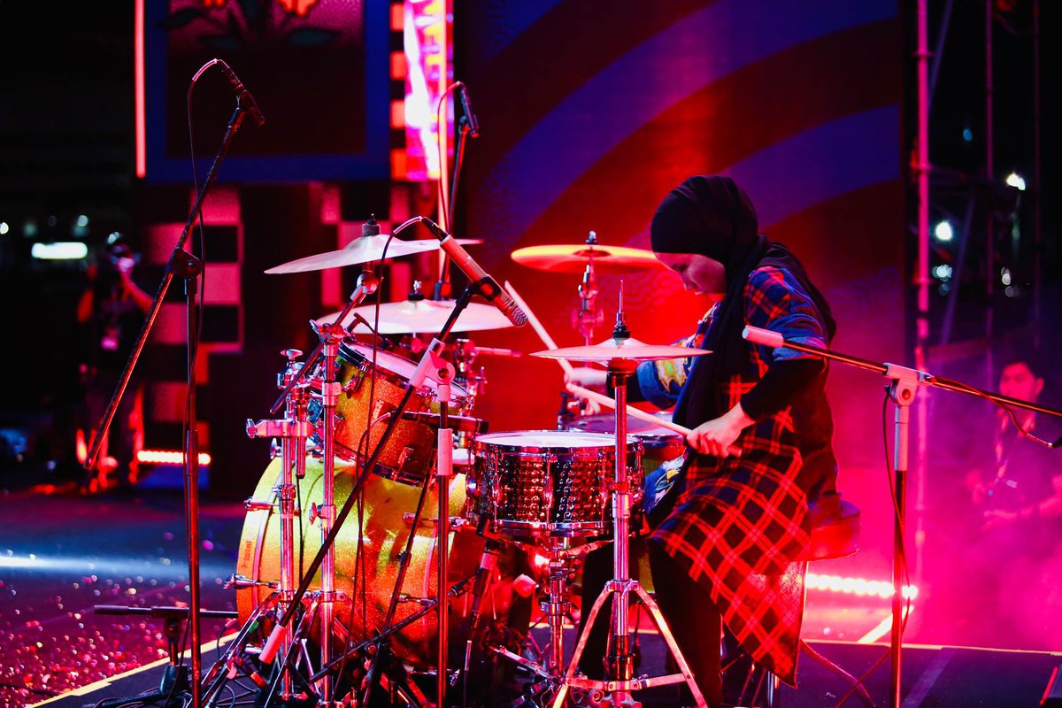 SYNCHRONIZE FEST🔥

Last time we played <a href="/SynchronizeFest/">Synchronize Festival</a> was 2017. We've worked hard to get better since and last night, we're back and the love we got from you was crazy!
 Baladceprot, we salute and thank you!🤘🏽  #VOB #VoiceOfBaceprot #SynchronizeFest2022 #LokalLebihVokal