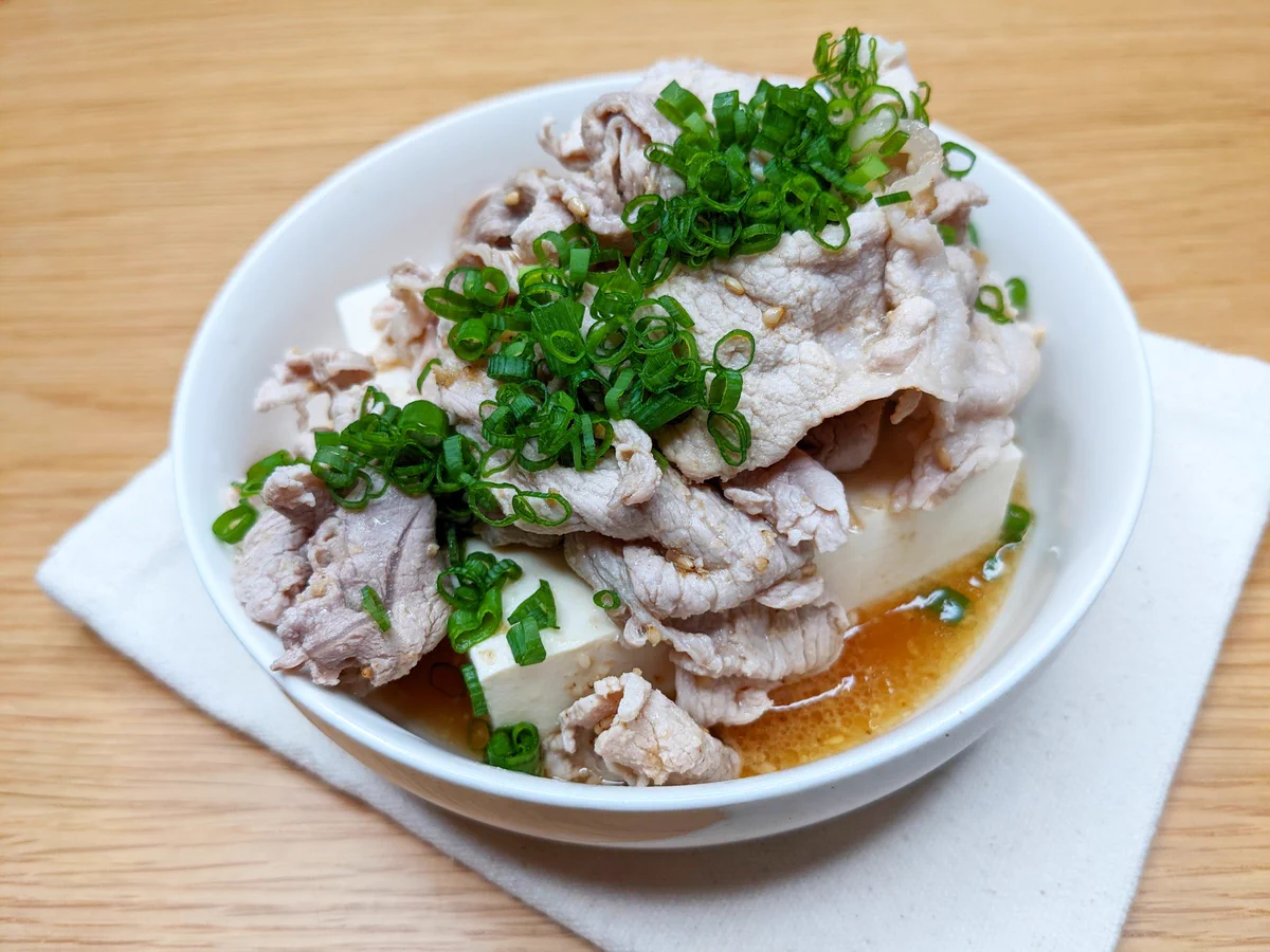 いくらでも食べられちゃう！？ヘルシー「胡麻しゃぶ豆腐」。
