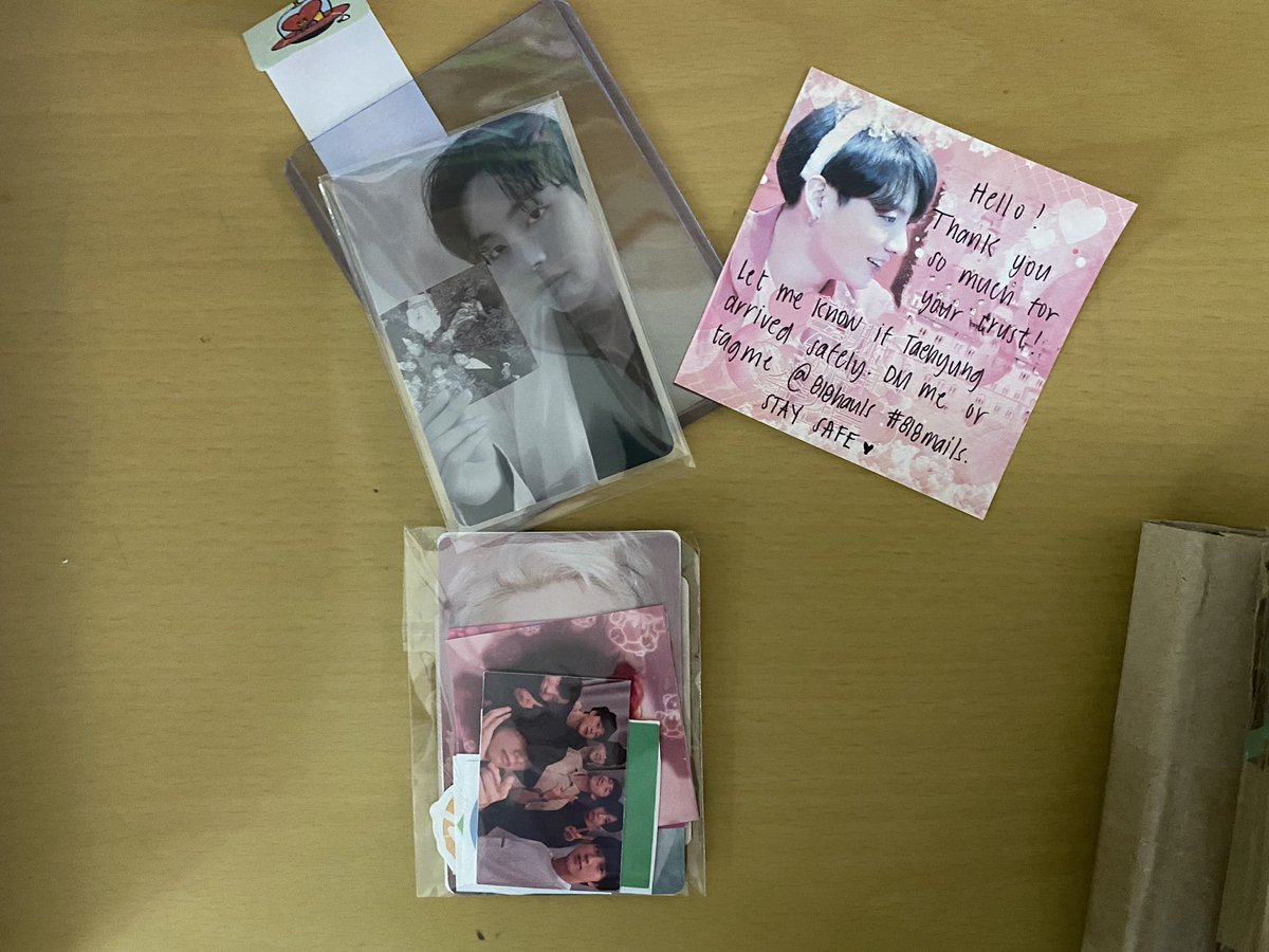 #kzyhaul 🌱 #818mails

Thank you! <a href="/818hauls/">erin 🗯</a> for letting me adopt taehyung 🥰 super late feedback but I’m glad I finally unboxed him hehe thank you for the freebies and safe packaging 💜