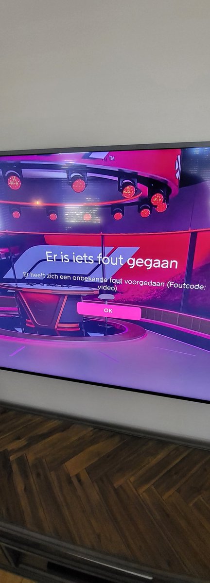 En hoe vinden jullie dat het zelf gaat <a href="/viaplaysportnl/">Viaplay Sport Nederland</a> het is toch echt belachelijk. Het is 2022 pffff