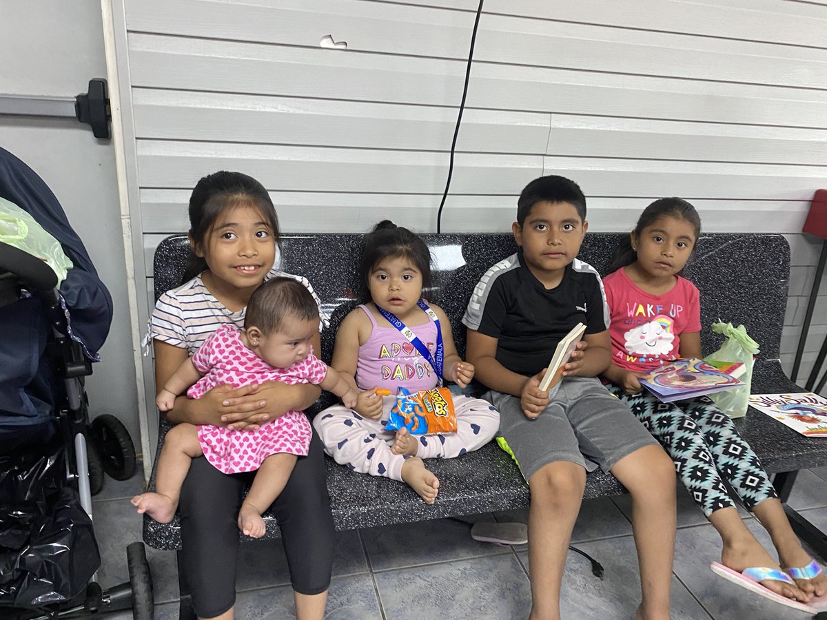 “Grateful “ “Blessing”  “Thank you” “You are an Angel” were some of the comments from the families this morning <a href="/CurrentLP/">The Laundry Project</a> #PopUpNeighbor <a href="/SuncoastCGLR/">Suncoast GL Reading</a> <a href="/ThePattersonFdn/">The Patterson Foundation</a>
