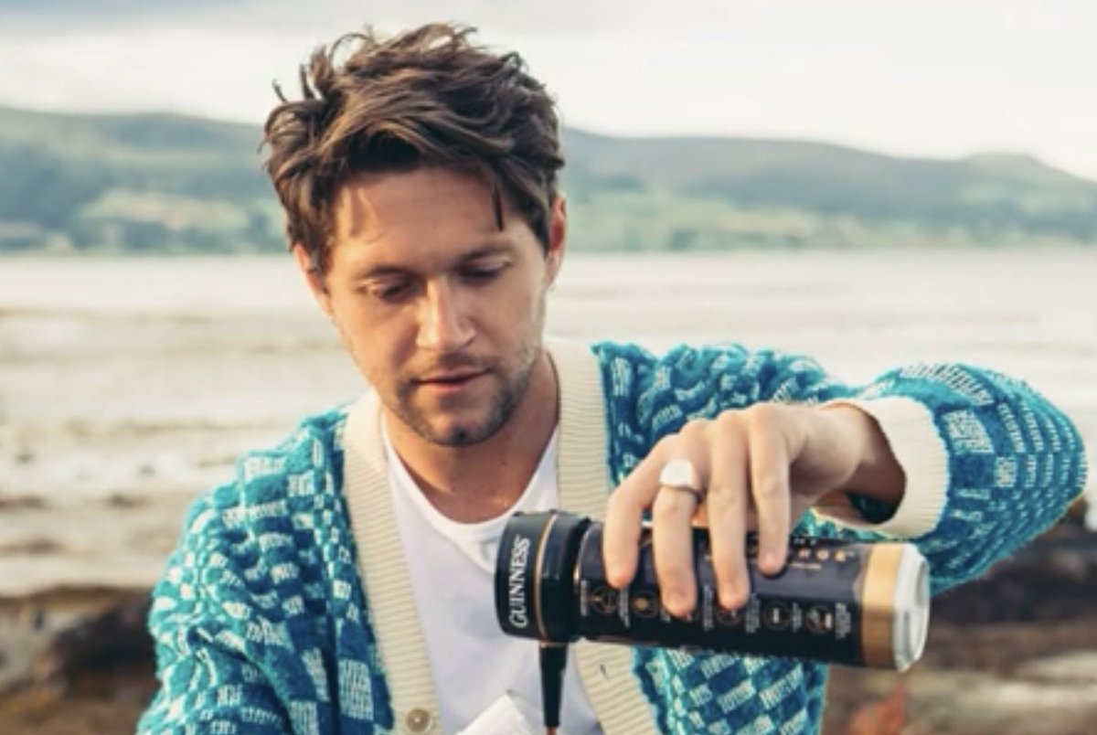 DinnerPartyHQ's tweet photo. New photos of Niall Horan and Lewis Capaldi for their Guinness documentary https://t.co/n3QAVYURf5
