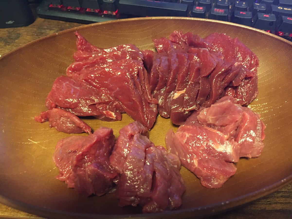 諸事情により馬刺し食って美味かったけどコスパ悪いわ