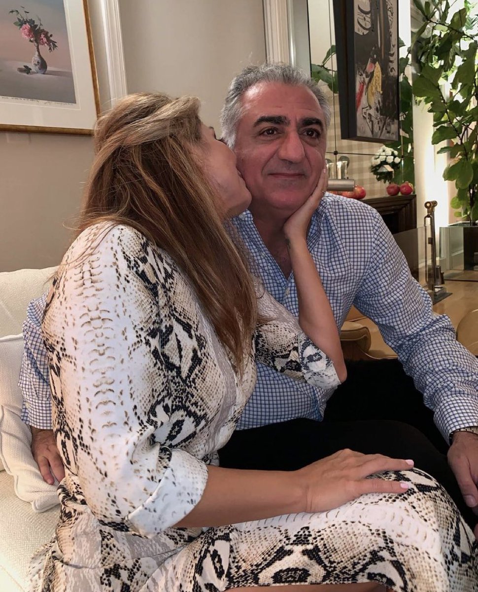 NolimitCupid's tweet photo. @Cassandann @kanyewest @shortfairy809 @PahlaviReza #شاه_آریایی https://t.co/k3nR04zyyS