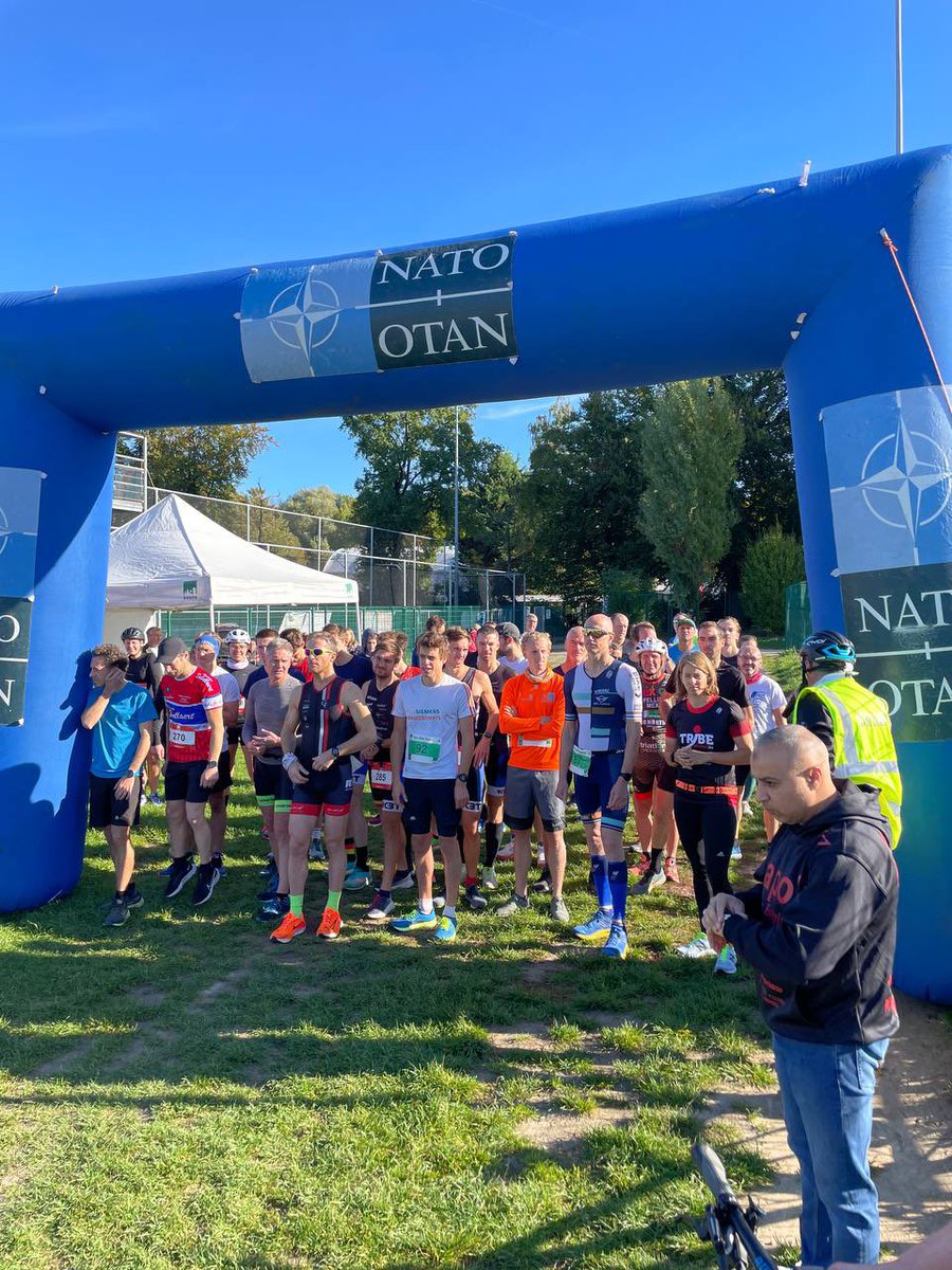 RidouaneChahid's tweet photo. Merci à toutes celles et ceux qui ont fait en sorte que cette 9ième édition du Run&amp;Bike à Evere au profit de @Cap_48 soit une belle réussite 🤩🚴🏻‍♀️🚴🏼🏃🏃‍♀️ https://t.co/FDZLraSCJk