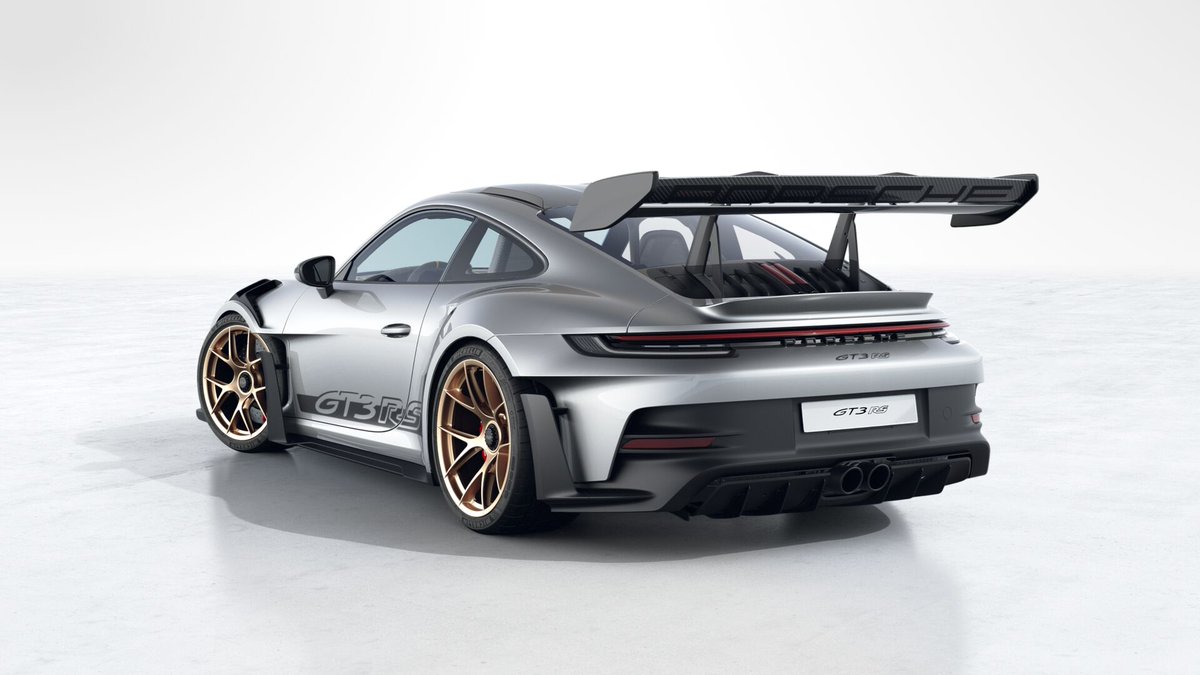 Lxuzis's tweet photo. Porche GT3 RS 🏁

2023 https://t.co/4C3RwASPF5